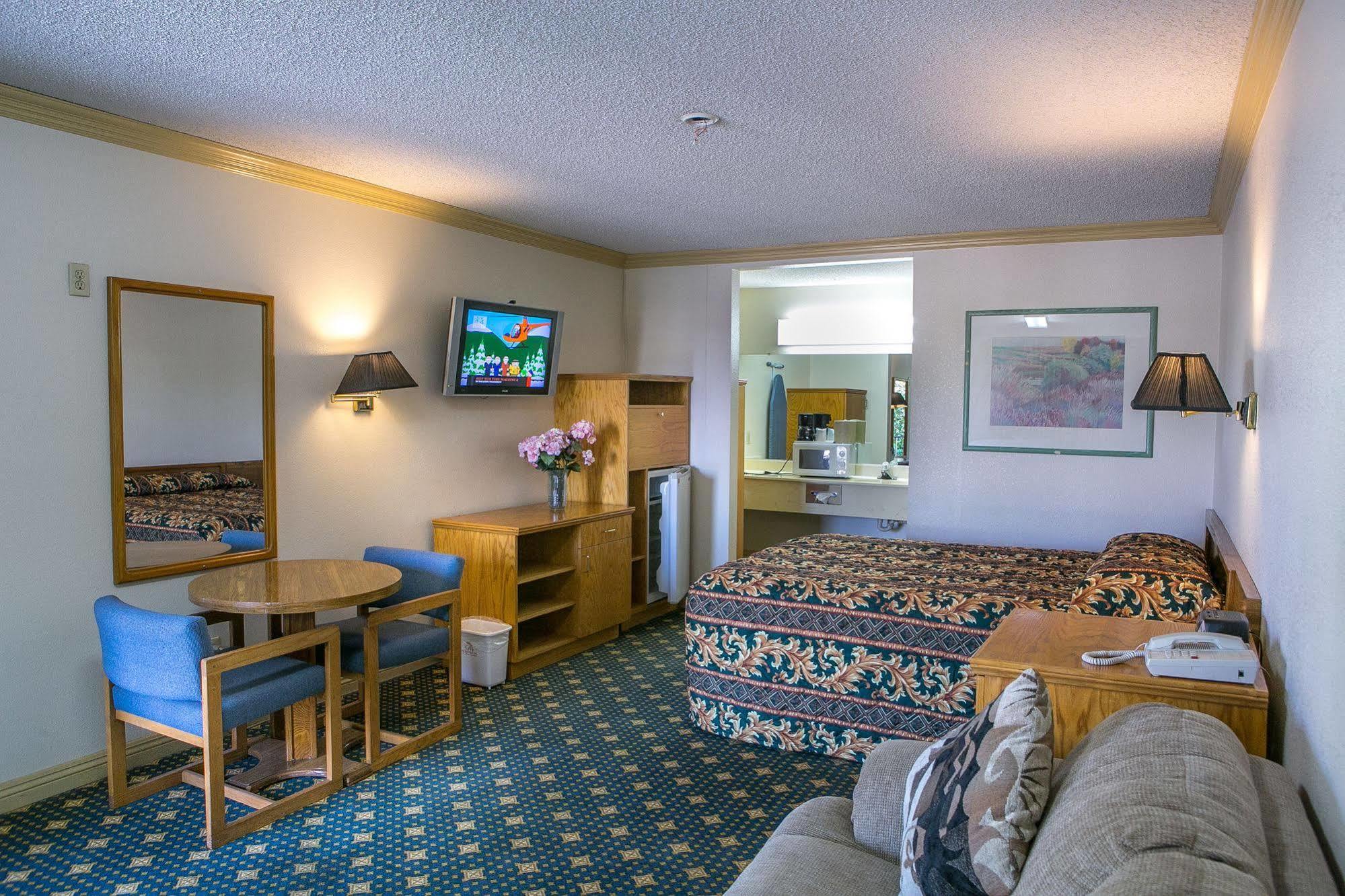 Regency Inn Norco Exterior photo