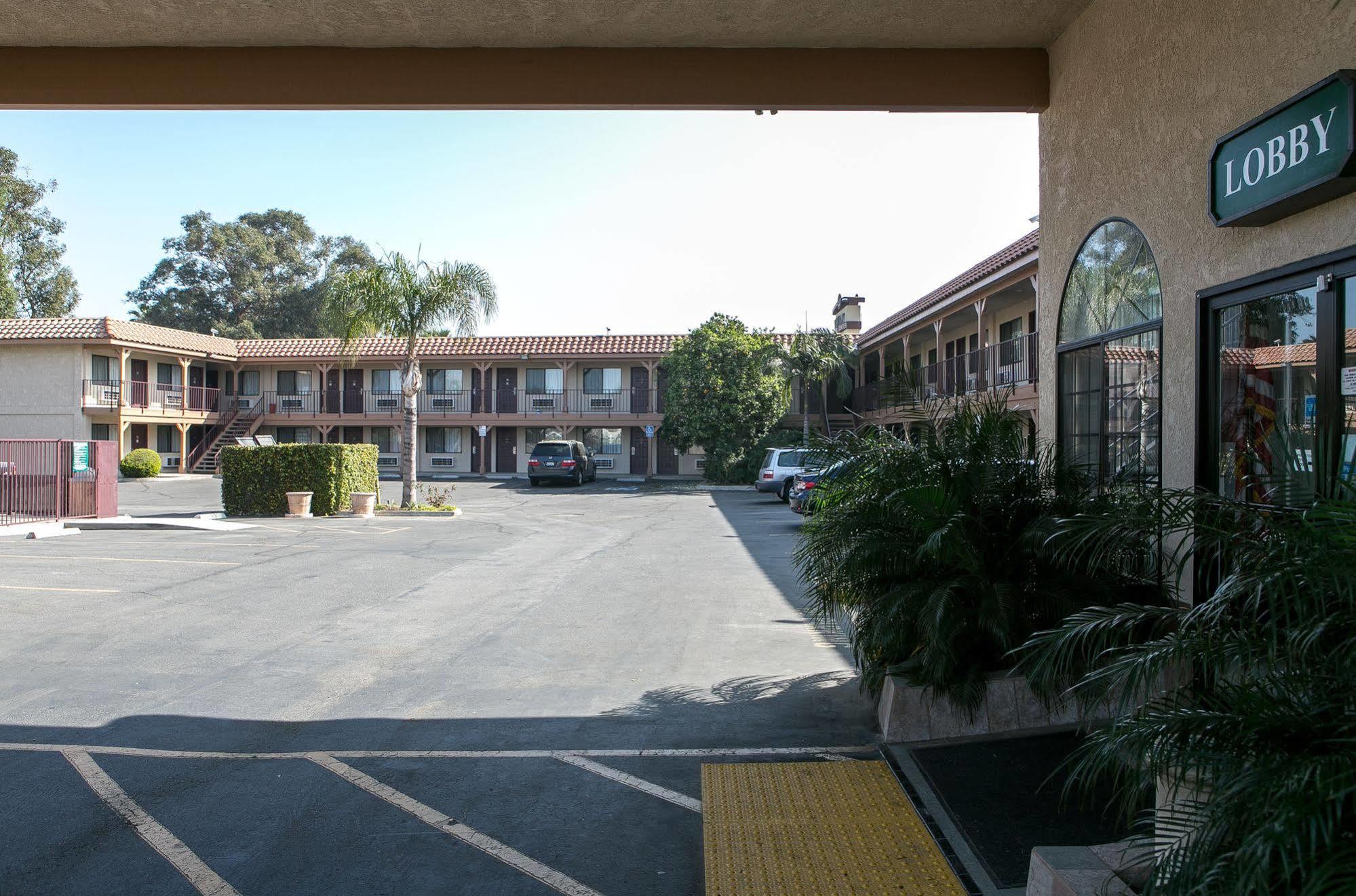 Regency Inn Norco Exterior photo